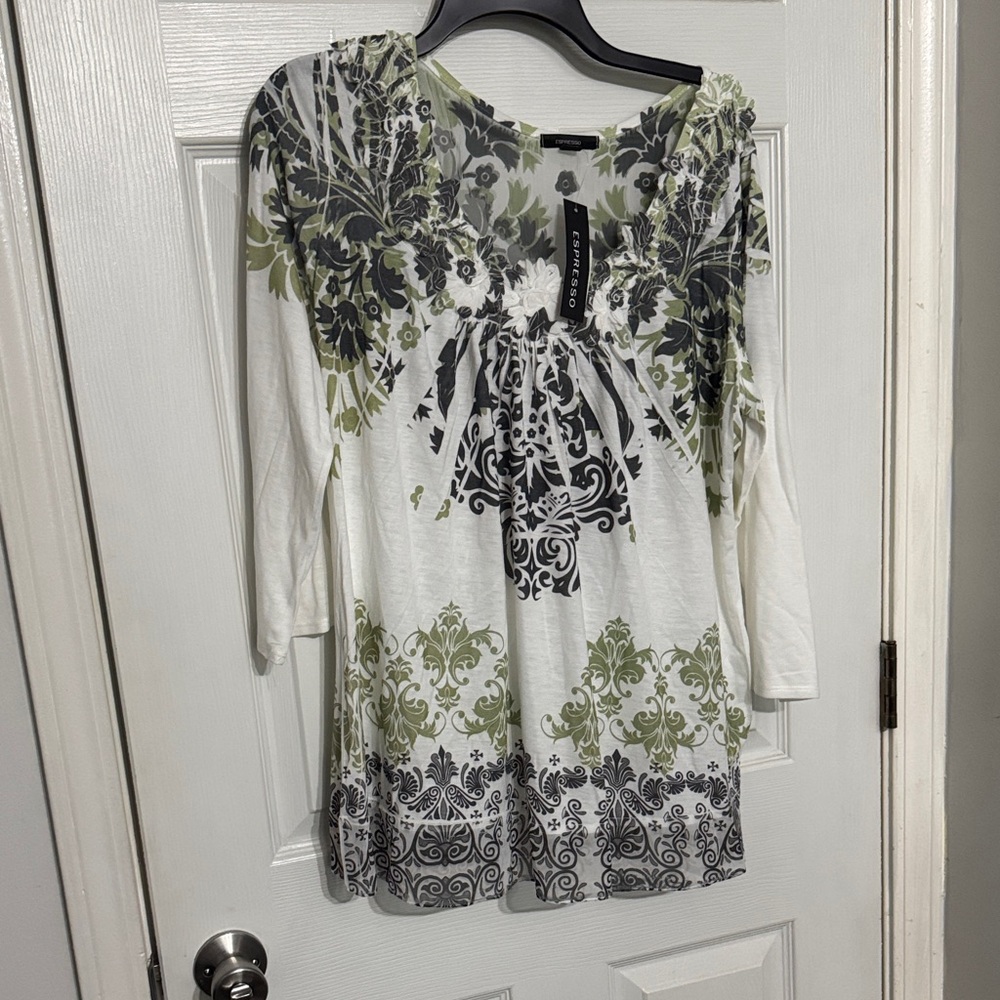 Espresso Women's Floral Blouse - Green and Black